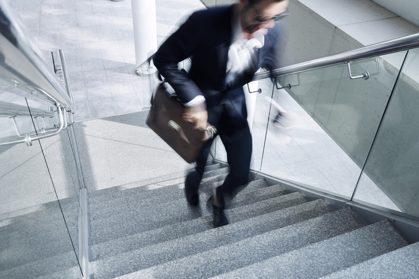 Marcher en plein conscience … pour éviter le burn-out du manager